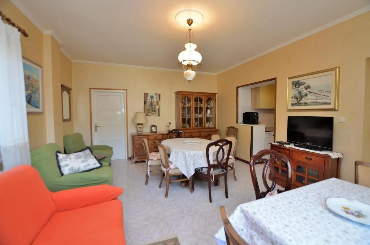 Apartment Nando Lovran Croatia
