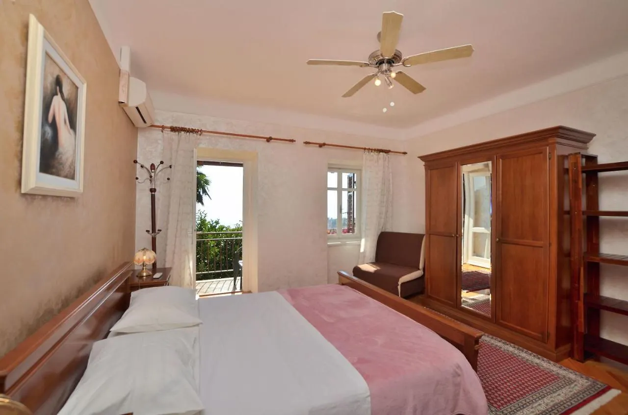 Apartment Nando Lovran
